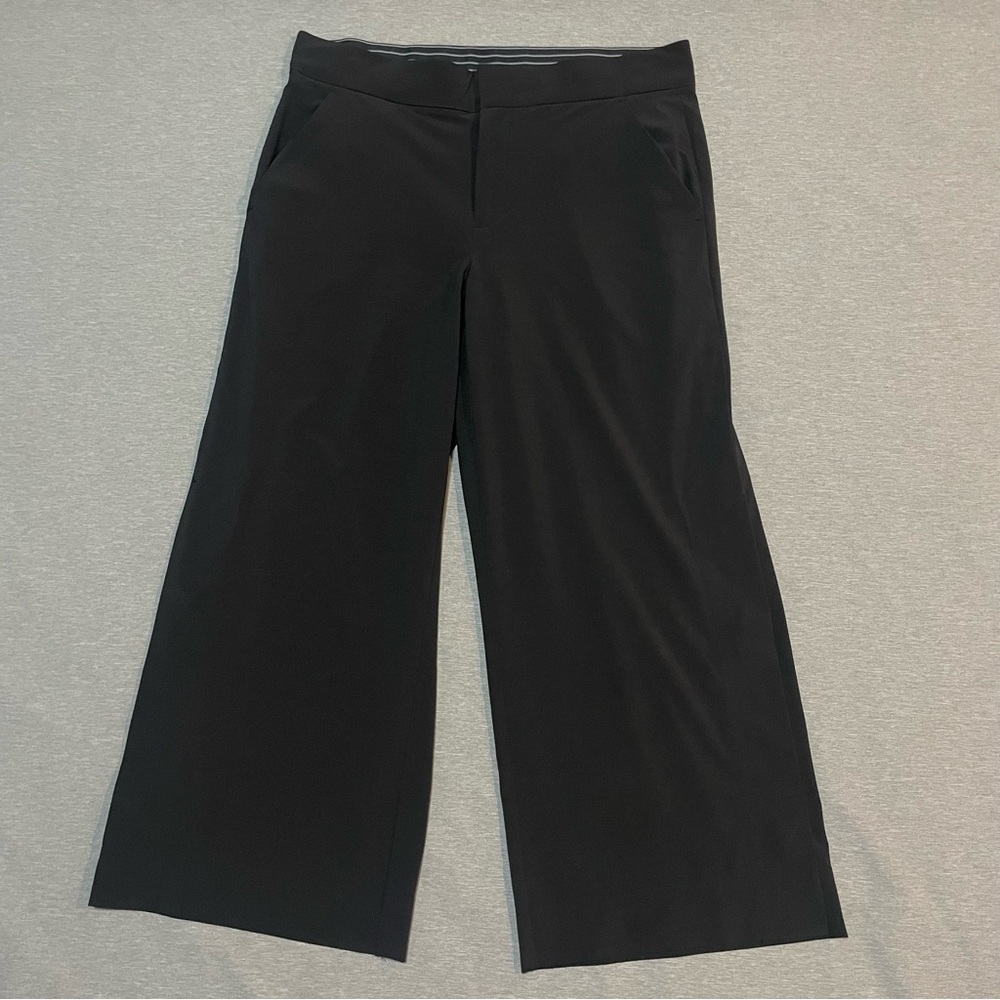 Athleta Tribeca Crop Pants Black Size 6 Wide Leg Travel Workwear Stretch - Picture 4 of 15